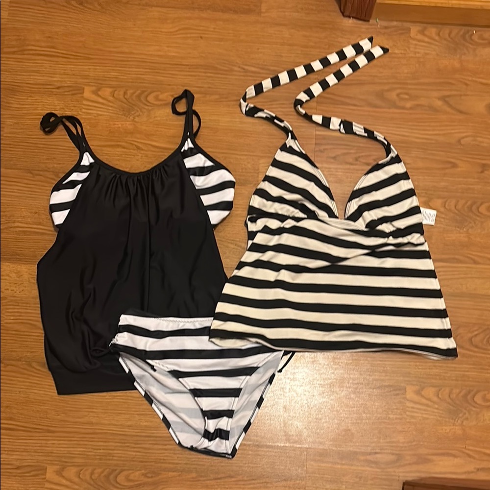 Striped Black and White Women's Swimwear Set